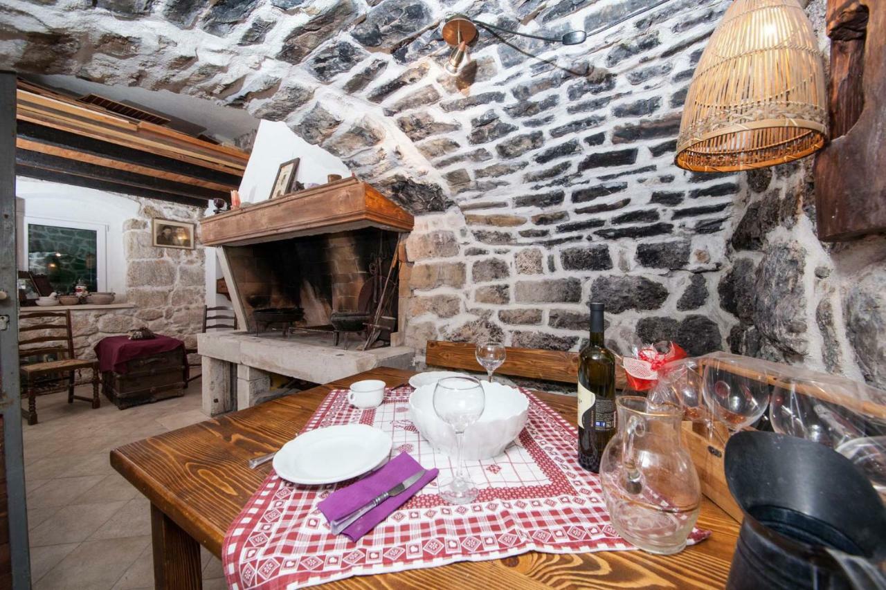 Old Stone House Mario Villa Podgora Bagian luar foto